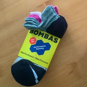 BRAND NEW (never worn)- Bombas Hex Tec Socks!